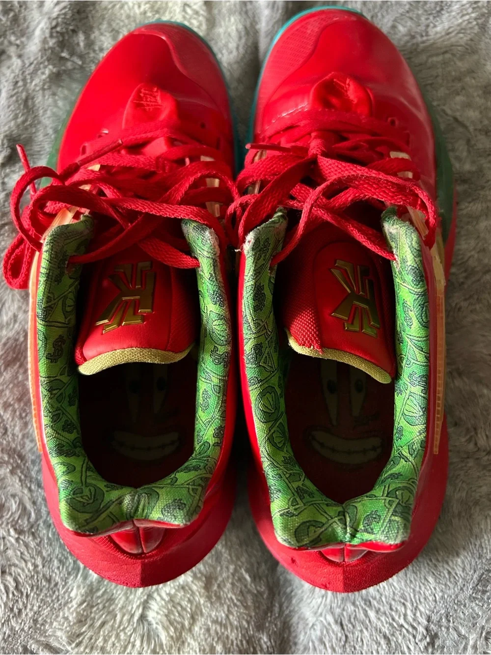 Nike kyrie low 2 x SpongeBob SquarePants Mr krabs size 10 Euc